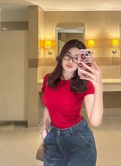 Aura - masseuse in Jakarta Photo 5 of 6