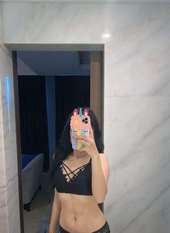 Aura - escort in Bali Photo 6 of 8