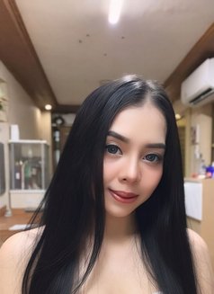 Aura - escort in Bali Photo 3 of 4