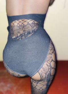 Aura - Transsexual escort in Nairobi Photo 6 of 8
