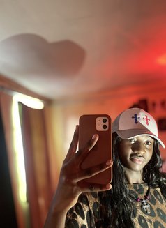 Aura - Transsexual escort in Nairobi Photo 7 of 8