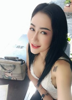 Aura - masseuse in Bangkok Photo 3 of 19