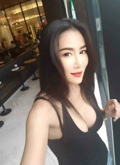 Aura - masseuse in Bangkok Photo 7 of 19