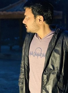 Aurangzeb New - Acompañantes masculino in Hyderābād, Pakistan Photo 3 of 5