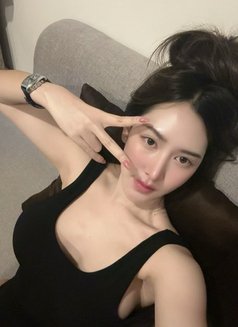 Aurel - puta in Jakarta Photo 5 of 6