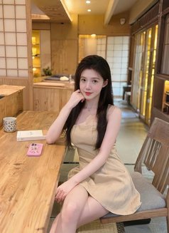 Aurel - puta in Bali Photo 1 of 4