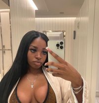 Aurelia - escort in Clermont-Ferrand