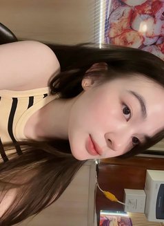 Aurelia - escort in Bali Photo 3 of 5