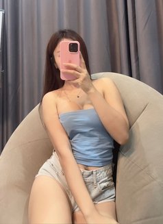 Aurelia - escort in Bali Photo 2 of 5