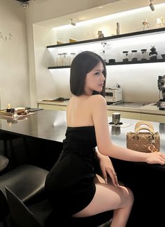 Aurelia - puta in Jakarta Photo 1 of 6