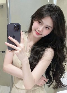 Aurelia - escort in Bali Photo 3 of 5