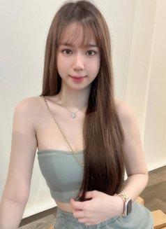 Aurell - puta in Jakarta Photo 3 of 3