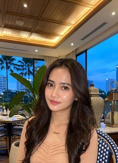 Aurelya - escort in Bali Photo 2 of 5