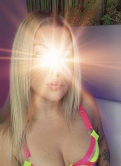 Aurora - escort in Edmonton Photo 18 of 20