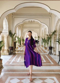 Aurora D'Orsay Independent GFE - companion in Hyderabad Photo 30 of 30