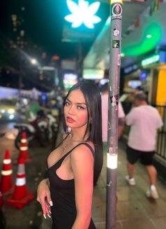 Aurora - Transsexual escort in Manila Photo 3 of 12