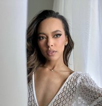 Aurora - masseuse in London