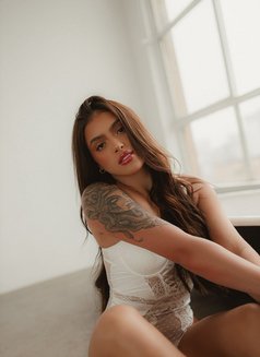 Aurora - puta in Johannesburg Photo 7 of 9