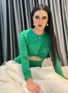 Aurora Top With 15.5cm - Transsexual escort in Abu Dhabi Photo 17 of 22