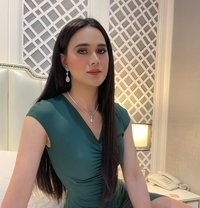 Aurora Top With 15.5cm - Transsexual escort in Abu Dhabi