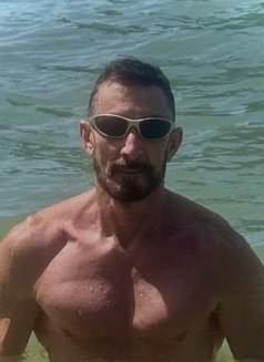 Aussie4u - Male escort in Bangkok Photo 2 of 5