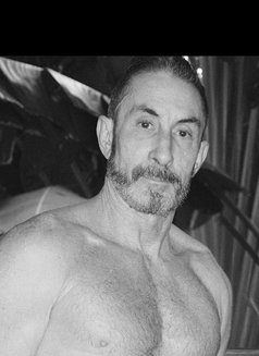 Aussie4u - Male escort in Bangkok Photo 8 of 15