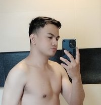 Austin - Acompañantes masculino in Kuwait