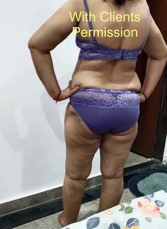 Austin the Secret Masseur - Male escort in Bangalore Photo 6 of 8