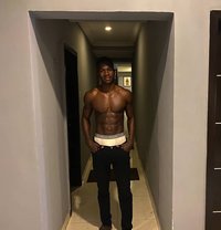 Austinb - Male escort in Dubai