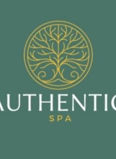 AUTHENTIC SPA - Agencia de putas in Lisbon Photo 18 of 19