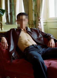 🇹🇭 Authentic Thai Male Escort - Male escort in Bangkok Photo 6 of 7