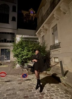 Roxy Asian - Transsexual escort in Paris Photo 6 of 30