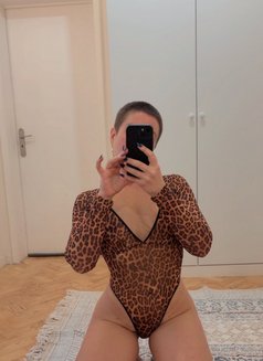 AVA - Masajista in Lisbon Photo 25 of 26