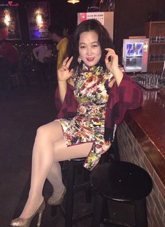 Ava - puta in Nanjing Photo 2 of 2