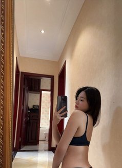 ava - escort in Shenzhen Photo 4 of 5