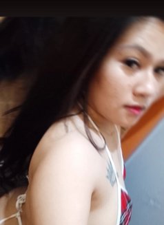 Ava - escort in Manila Photo 3 of 4