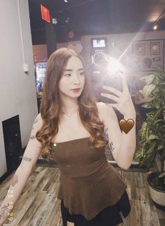 Ava - escort in Manila Photo 4 of 10