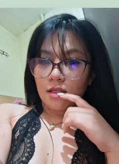 Ava - escort in Manila Photo 8 of 9