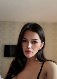 AVA - Transsexual escort in Singapore Photo 3 of 22