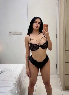 AVA - Acompañantes transexual in Hong Kong Photo 8 of 8