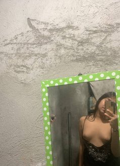 Ava - Transsexual escort in Manila Photo 3 of 6