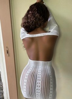 Ava - escort in Bali Photo 4 of 5