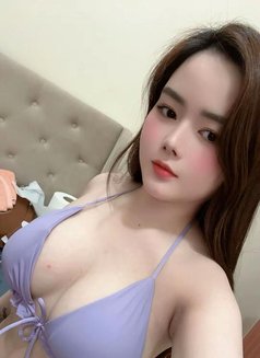 Ava in Doha Available - escort in Doha Photo 1 of 3