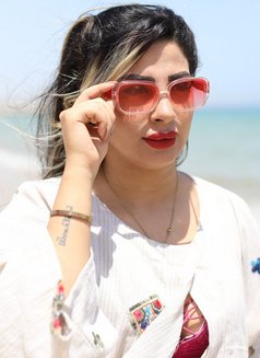 Ava Shirazi - escort in Muscat Photo 6 of 10