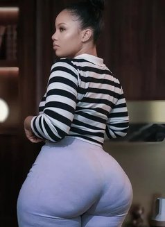 Ava - escort in Chandigarh Photo 1 of 6