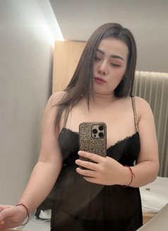 Ava - puta in Riyadh Photo 7 of 8