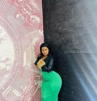 Avababe, Angolan escort in Muscat