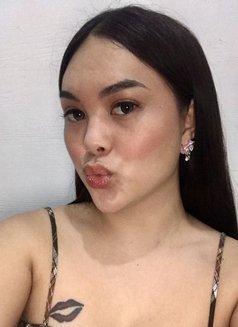 Avagirl - Transsexual escort in Manila Photo 3 of 4