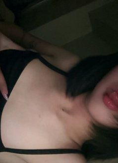 Avaia - Transsexual escort in Manila Photo 5 of 8