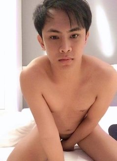 AVAILABLE! BOTH 🇵🇭 100% real - Male escort in Riyadh Photo 1 of 12